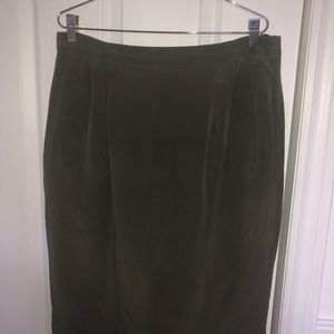 Dana Buchman safari green pencil skirt